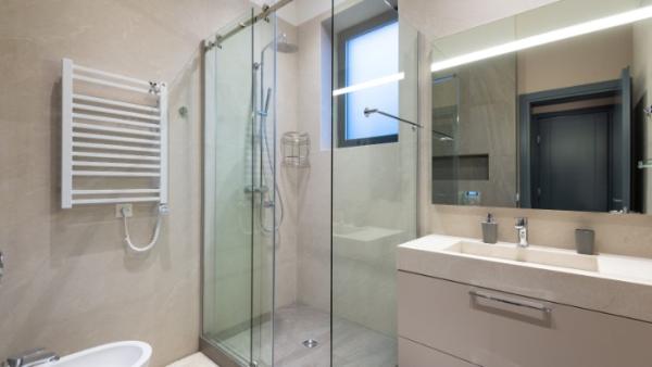 Shower Cabins: A Closer Look at the Pros and Cons of this Modern Bathroom Fixture